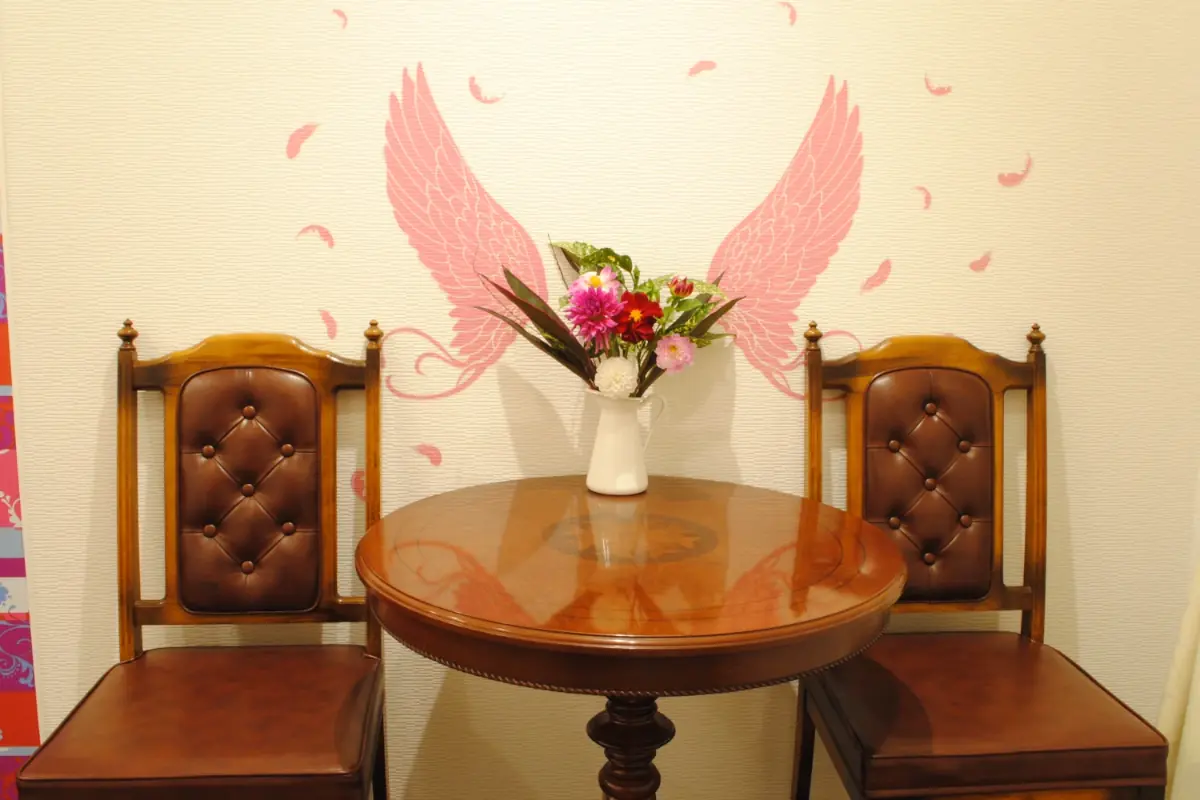 飲食可能なテーブルスペース